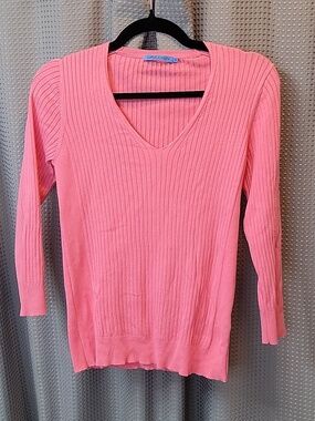 J. McLaughlin V Neck 3/4 Sleeve Rib Sweater Size M